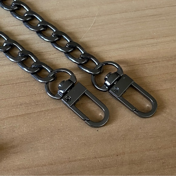 Shoulder Flat Chain Strap Replacement in Black - Picture 3 of 4